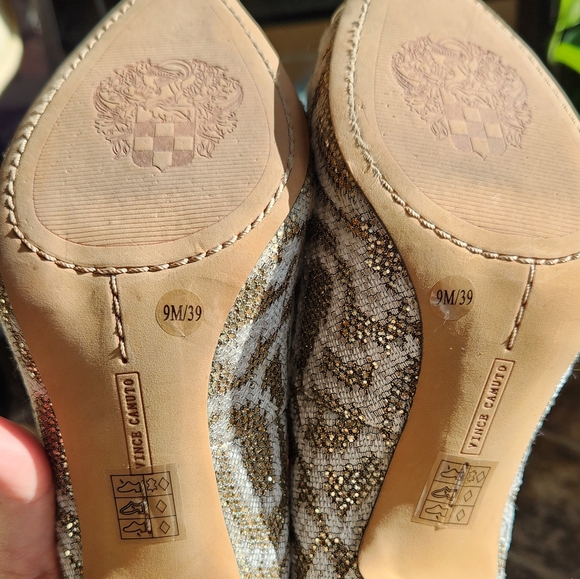 Gold 3 inch heels size 9M - Picture 3 of 7